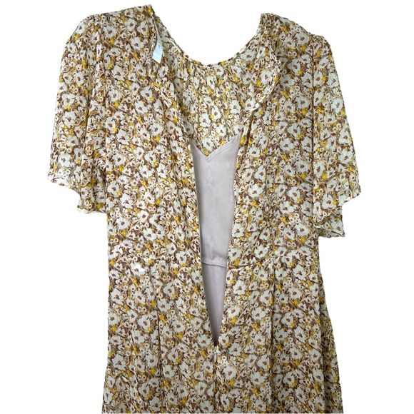 ASTR - Women’s 'Flutter Sleeve Maxi Dress' in Mustard Ditsy Floral- Yellow Large - Picture 13 of 13